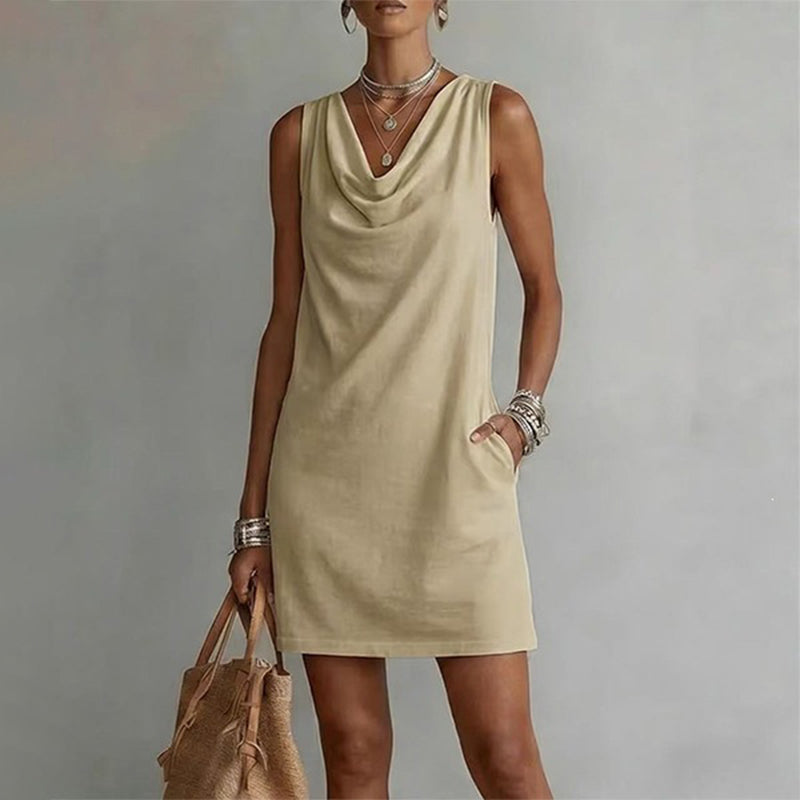 👗 50% DI SCONTO ORA! ⏰ Elegante Abito Slim Fit con Scollo a Cowl – Senza maniche, tasche laterali e versatile – Drappeggio valorizzante, perfetto per il lavoro o le serate – Comodo e chic ✨🌸